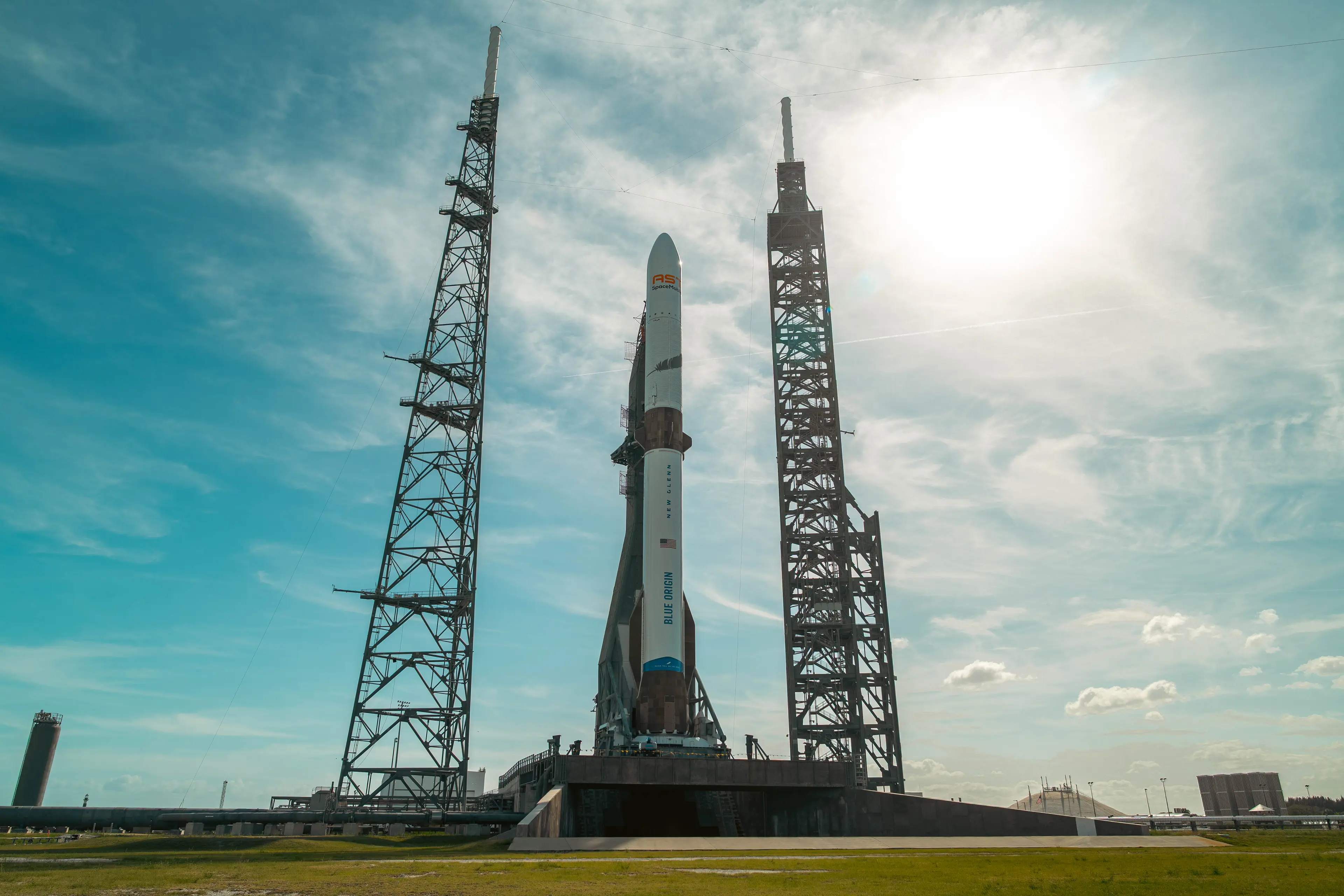 New Glenn 7x2 standing on LC-36A at Cape Canaveral before its April 2026 NG-3 mission